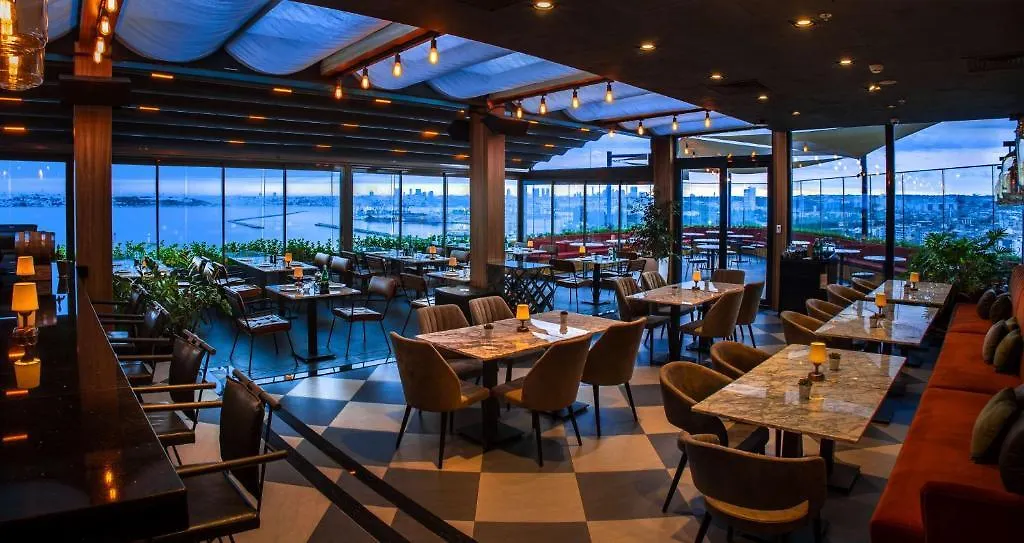 Doubletree By Hilton Istanbul - Moda Hotel