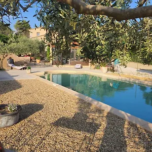 https://villa-lestagniol.fr-provencehotel.com