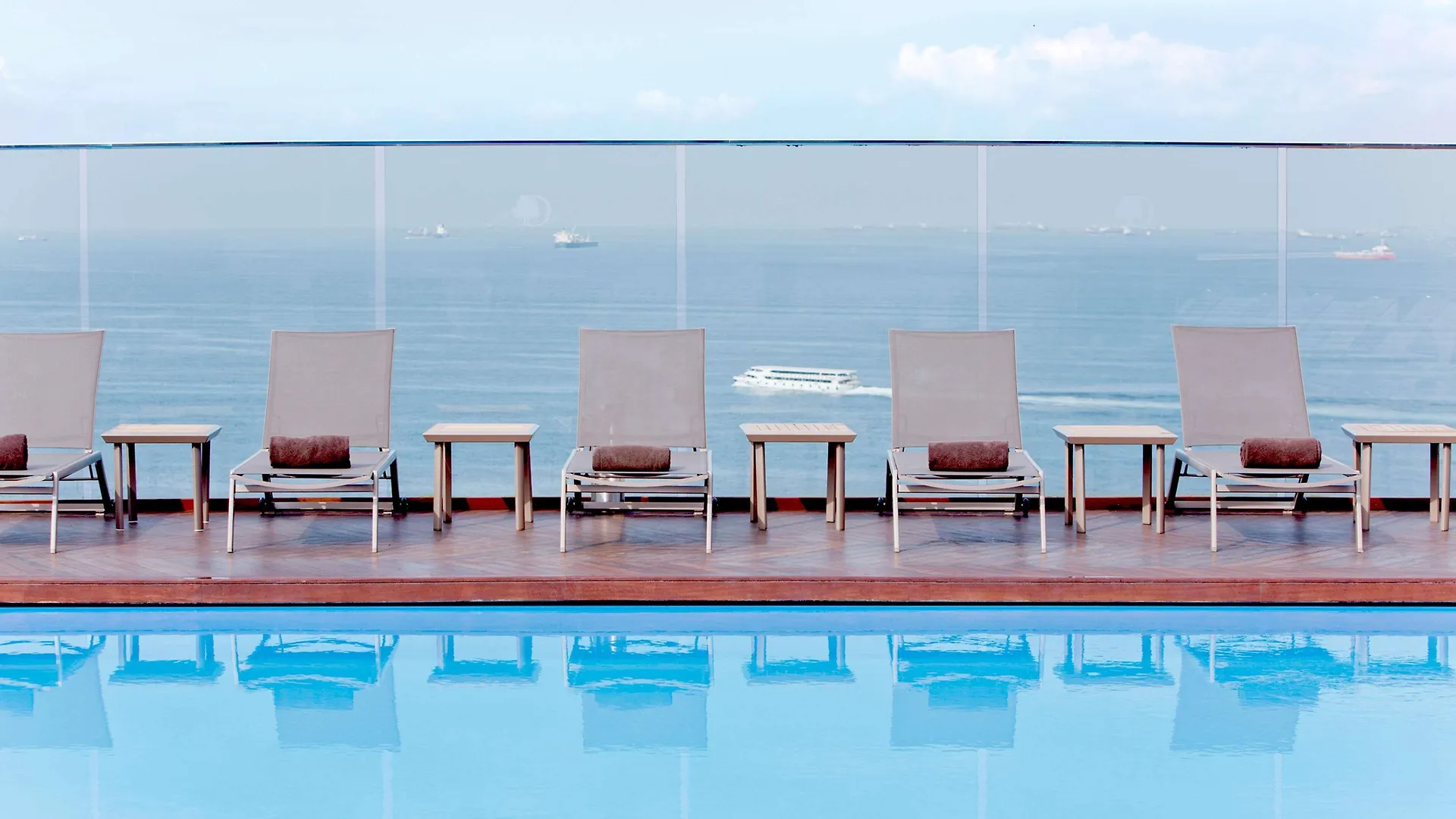 Doubletree By Hilton Istanbul - Moda Hotel