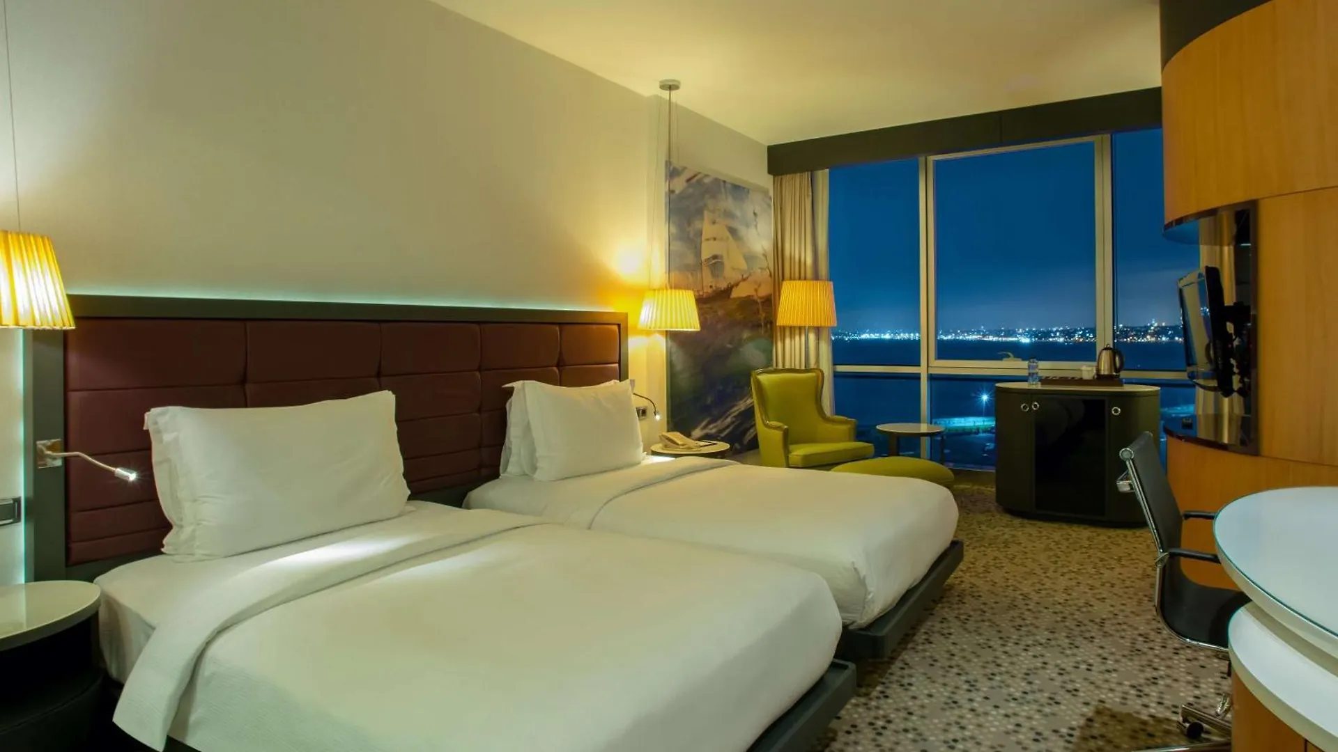 Doubletree By Hilton Istanbul - Moda 5*,
